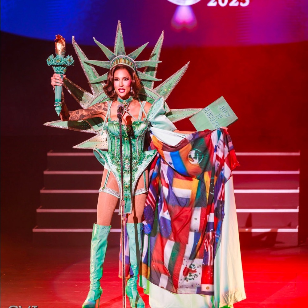 Statue Of Liberty National Costume With Inner Flags Cape (Removable)